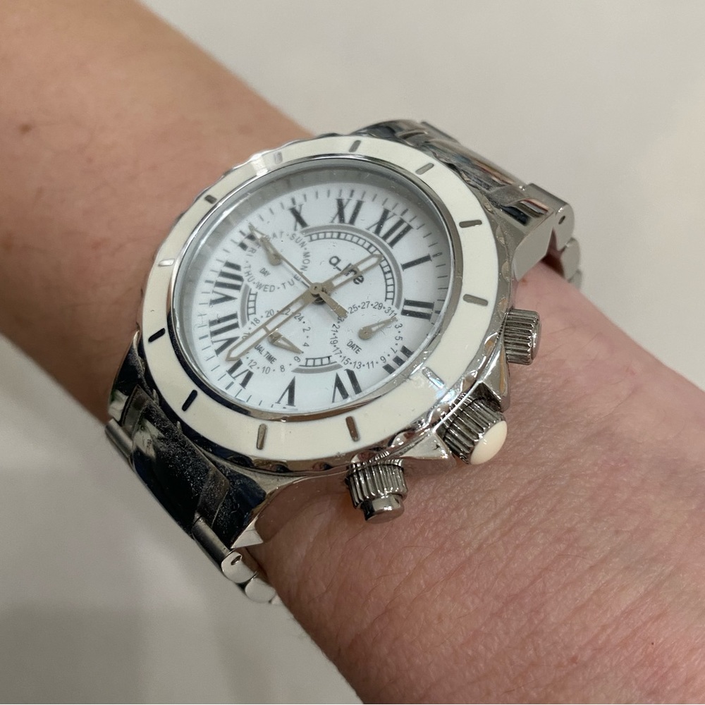A_line Stainless Steel Women’s Watch with White Face - Picture 5 of 7